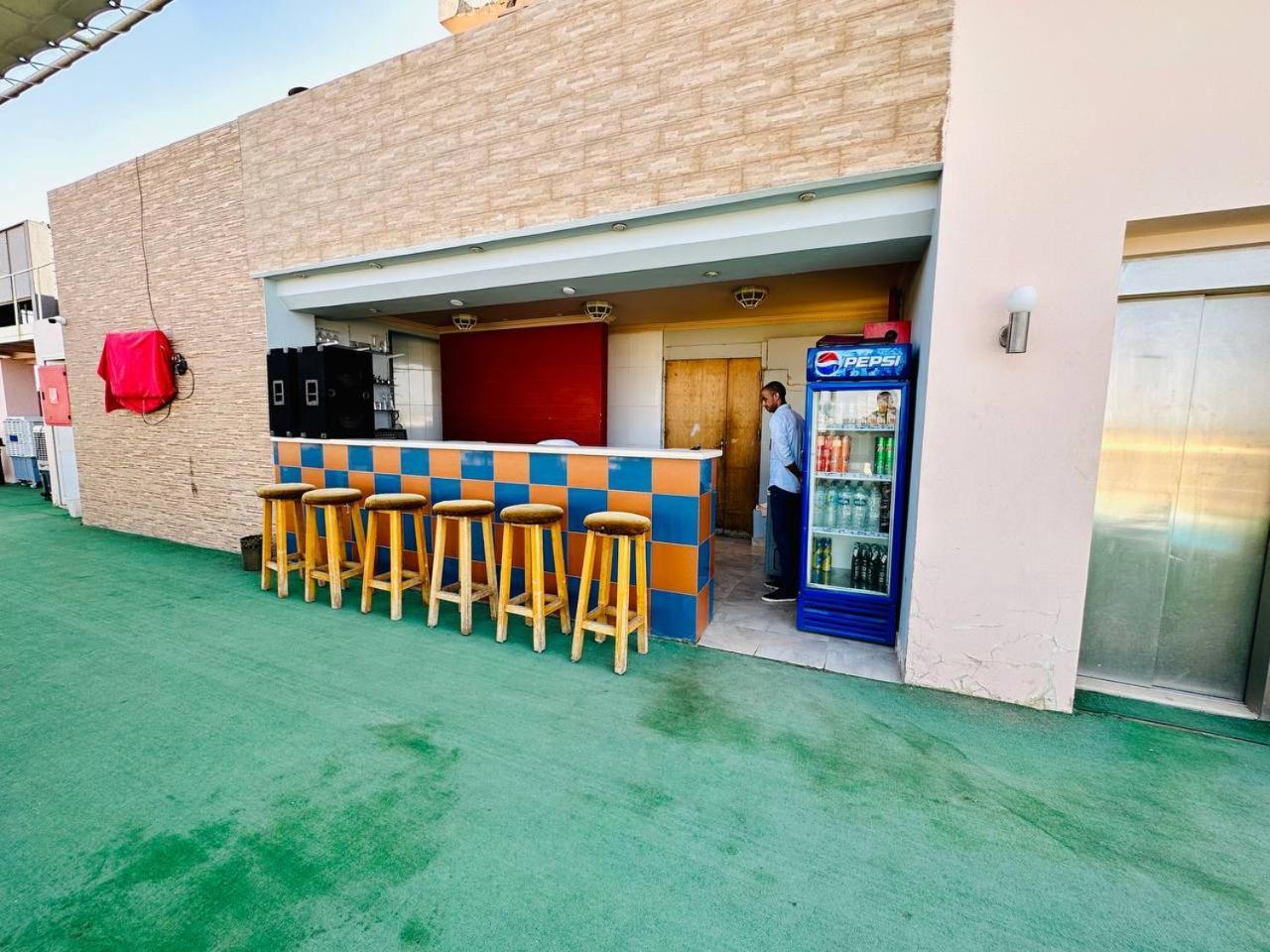 Queens Valley Hotel Luxor Exterior foto